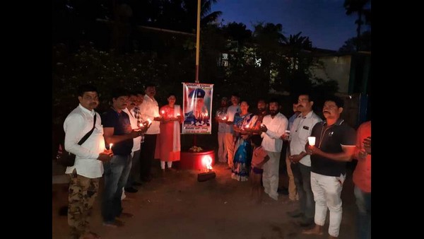 ಸಂಸದರಿಂದ ಹಿಂದುತ್ವದ ಬೂಟಾಟಿಕೆ