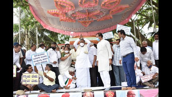  ಸಿದ್ದರಾಮಯ್ಯ ಎಲ್ಲಿಂದ ಸ್ಪರ್ಧಿಸಬಹುದು -ಚಾಮುಂಡೇಶ್ವರಿ