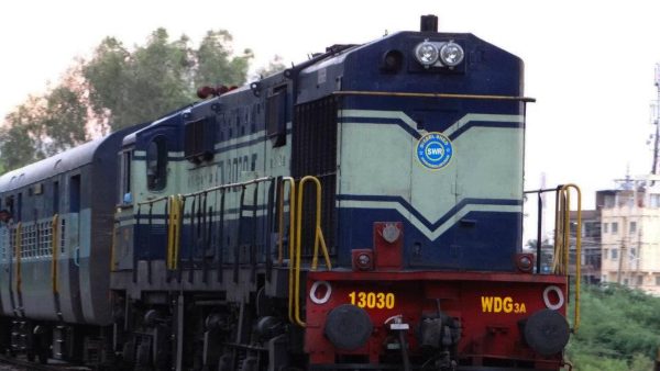 ಹೆಚ್ಚುವರಿ ರೈಲುಗಳ ಸಂಚಾರ