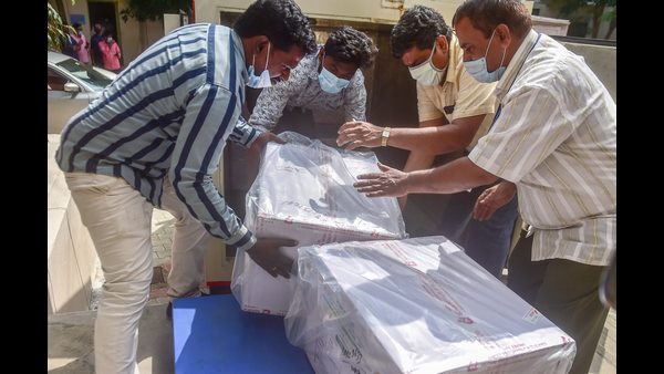 ಕೊವಿಶೀಲ್ಡ್ ಲಸಿಕೆ ಪೂರೈಕೆಯು ಬೇಡಿಕೆಗೆ ತಕ್ಕಂತೆ ಇಲ್ಲ 