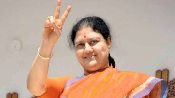 ಅಚ್ಚರಿ ಮೂಡಿಸಿತ್ತು ಶಶಿಕಲಾ ನಿರ್ಧಾರ