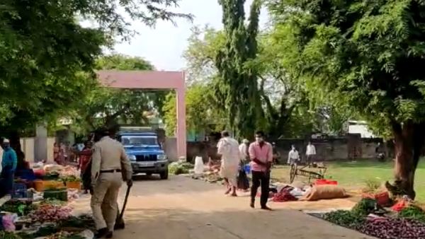 ಇಲ್ಲಿಗೆ ಸಂಪರ್ಕಿಸಿ