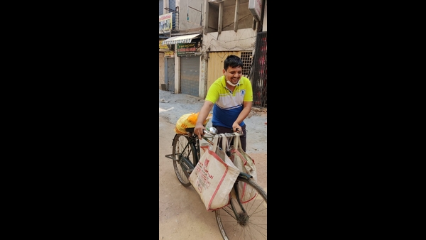 ಮಂಕಿಗಳಿಗೂ ಹಾಲು ಮಂಕಿಗಳಿಗೂ ಹಾಲು