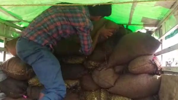 ಕಳೆದ ವರ್ಷದ ಪರಿಹಾರ ಬಂದಿಲ್ಲ 