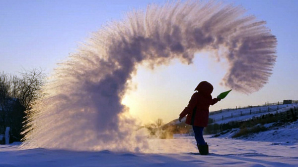 ದ್ವೀಪರಾಷ್ಟ್ರಗಳ ಜನರ ಪರದಾಟ..! 