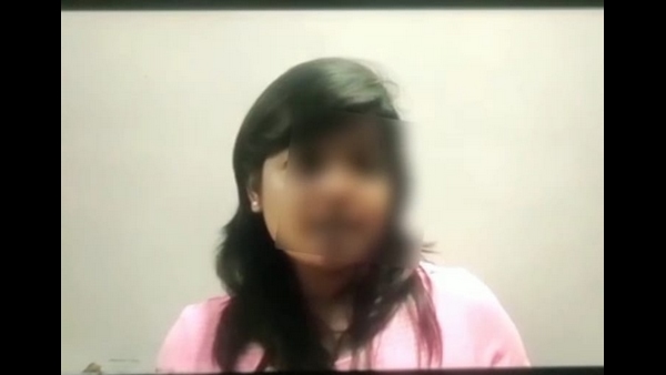 Ramesh jarkiholi CD case: Victim girl complains to the Bengaluru police commissioner Ramesh jarkiholi CD case: Victim girl complains to the Bengaluru police commissioner