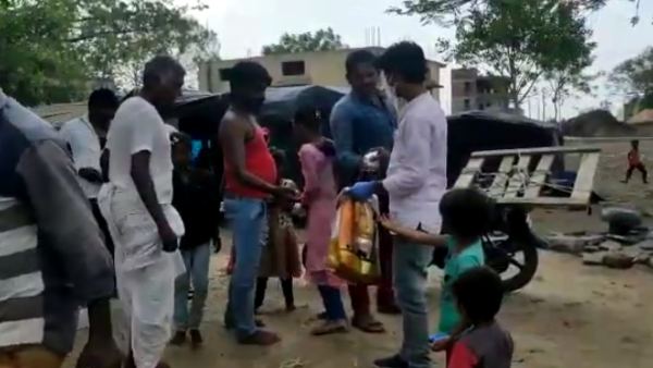 Bidar: People Alleged That Minister Prabhu Chauhan Distributed Poor Quality Food