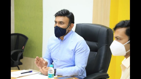  ಕೊರೊನಾ ನಿರ್ವಹಣೆಯ ವಿಚಾರದಲ್ಲಿ ಆರೋಗ್ಯ ಸಚಿವರು ಅಸಮರ್ಥರು