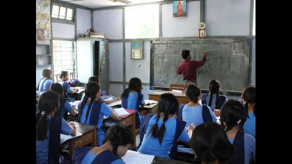 ಸಕಲ ಕೆಲಸಗಳಿಗೂ ಶಿಕ್ಷಕರ ನೇಮಕ