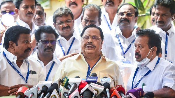 ಅಣೆಕಟ್ಟಲು ಕಟ್ಟಲು ಬಿಡಲ್ಲ 