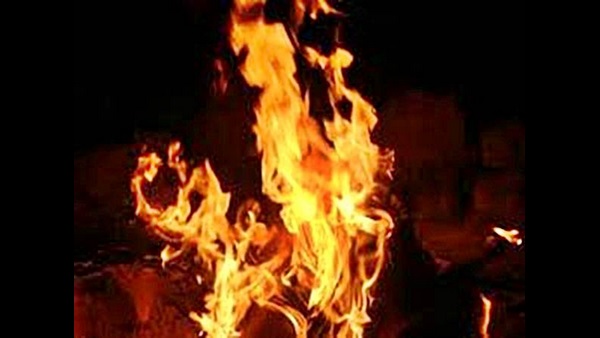 Boyfriend Self-Immolates In Front Of Lovers House To Save Her From Honour Killing Boyfriend Self-Immolates In Front Of Lovers House To Save Her From Honour Killing