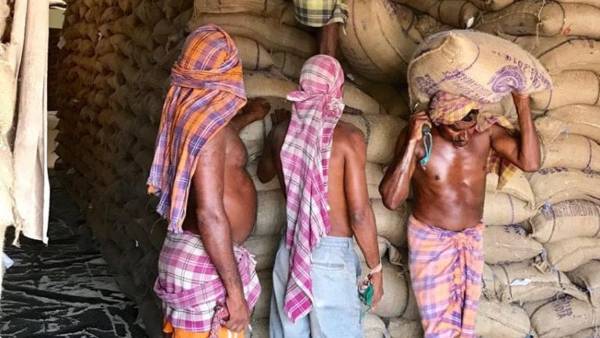 ಕಾರ್ಮಿಕರಿಗೆ ಅನುಮತಿ