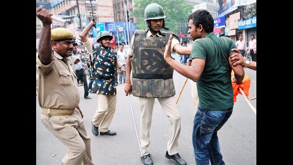  ಲಾಕ್‌ಡೌನ್‌ನಲ್ಲಿ ಪೊಲೀಸರಿಗೆ ಫ್ರೀಹ್ಯಾಂಡ್ ನೀಡಿದ್ದು ಅಪರಾಧ ಎಂದು ಬಿಂಬಿಸಲಾಗಿತ್ತು