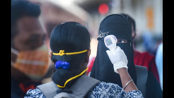 ವಾಣಿಜ್ಯ ನಗರಿಯಲ್ಲಿ ಕೊರೊನಾ ತಪಾಸಣೆ ಶೈಲಿ 