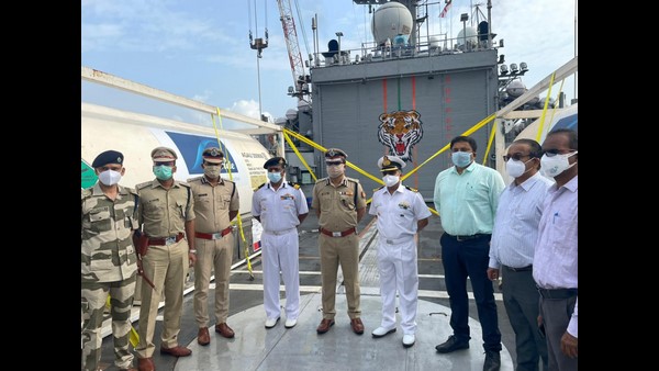 190 MT Oxygen Arrives At New Mangaluru Port From Kuwait