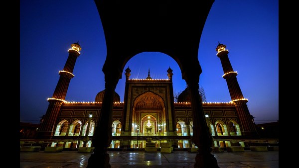 Cautious celebration of Eid Ul Fitr During Covid pandemic 