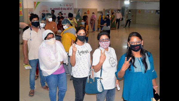  ವಾರಾಣಸಿ ಆರೋಗ್ಯ ಕಾರ್ಯಕರ್ತರಿಗೆ ಮೆಚ್ಚುಗೆ