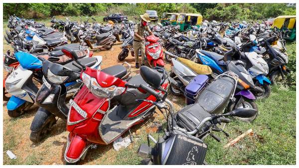 Police Allowed Use Of Vehicle To Neighbour Hood Shop In The Time Of Lockdown Police Allowed Use Of Vehicle To Neighbour Hood Shop In The Time Of Lockdown