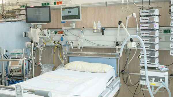 Bombay High court slams Central Government over defective ventilators 