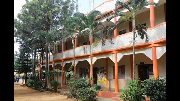 ಈ ವೇಳೆ ಮಾತನಾಡಿದ ಪ್ರಾಂಶುಪಾಲೆ ಲಿಖಿತಾಗೌಡ 