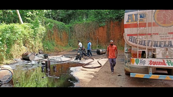 Dakshina Kannada Police Attack On Furnace Oil Collection In Underground 