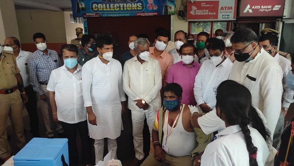  Mysuru: Minister ST Somashekhar Reactions To DC Rohini Sindhuri And Shilpa Nag Dispute