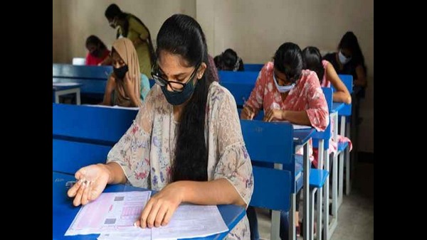 ಮೇಲ್ವಿಚಾರಕರಿಕೆ ಲಸಿಕೆ ಕಡ್ಡಾಯ!