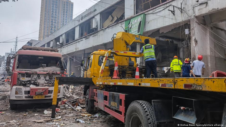 A gas explosion at a vegetable market in Shiyan City has left several people dead and scores injured