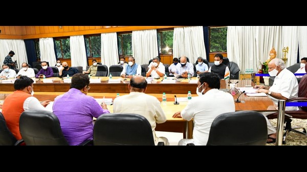  ಲಾಕ್‌ಡೌನ್ ಸಡಿಲಿಕೆ: ತರ್ಕಕ್ಕೇ ನಿಲುಕದ ಸರಕಾರದ ಮಾರ್ಗಸೂಚಿಗಳು