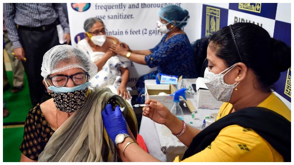 1 ಮತ್ತು 2ನೇ ಹಂತದಲ್ಲಿ ಯಾರಿಗೆ ಎಷ್ಟು ಲಸಿಕೆ ವಿತರಣೆ? 