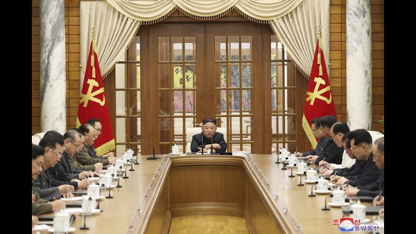 ಸೈನಿಕರ ಬಳಿಯೂ ವಸೂಲಿ..! 