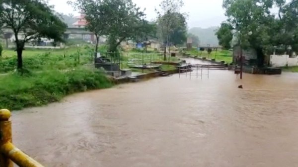 ಎನ್‌ಡಿಆರ್‌ಎಫ್ ತಂಡವಿದೆ