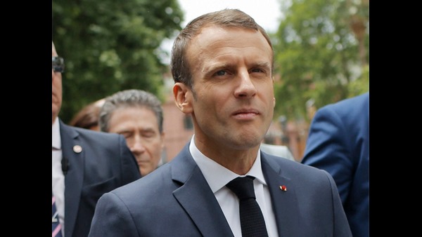 French President Macron Slapped By Man, Two Arrested French President Macron Slapped By Man, Two Arrested