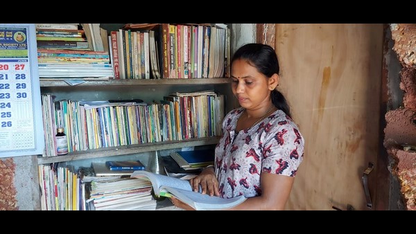 ಇಡೀ ಕುಟುಂಬವೇ ಇದೀಗ ಬೀಡಿ ಕಟ್ಟುತ್ತಿದೆ