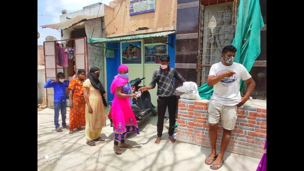 Sangeetha Mobiles Zomato to Provide 1 Million Meals to covid warriors Sangeetha Mobiles Zomato to Provide 1 Million Meals to covid warriors