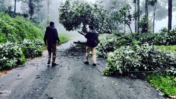 ಜನಜೀವನ ಅಸ್ತವ್ಯಸ್ಥ