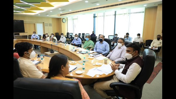  ತಾಂತ್ರಿಕ ಸಲಹಾ ಸಮಿತಿಯ ಸದಸ್ಯರು ಅನ್ ಲಾಕ್ ವಿಚಾರದಲ್ಲಿ ಆರೋಗ್ಯ ಸಚಿವರಿಗೆ ವರದಿ