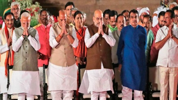 ಪುನಾರಚನೆ ಹಿಂದಿದೆ ಬಹುದೊಡ್ಡ ಲೆಕ್ಕಾಚಾರ