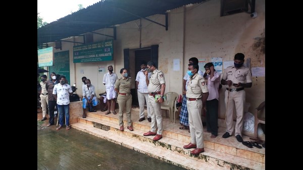 Mangaluru: Scuffle Broke Out Between Congress And BJP Workers In Bantwal 