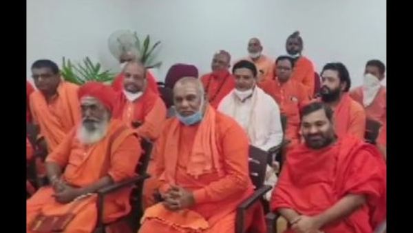  ಬಾಲೇಹೊಸೂರು ಮಠದ ದಿಂಗಾಲೇಶ್ವರ ಸ್ವಾಮೀಜಿಯವರ ನೇತೃತ್ವ