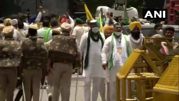 ರಾಷ್ಟ್ರ ರಾಜಧಾನಿಯಲ್ಲಿ ನಿರಂತರ ಪ್ರತಿಭಟನೆ 