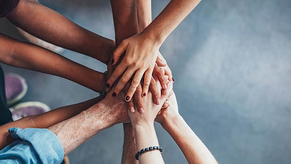  ಗೆಳೆಯರಿಗೆ ಗೆಳೆಯರಾಗಿಯೇ ಉಳಿದುಕೊಳ್ಳಿ...