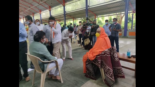 ಎಂ.ಬಿ.ಪಾಟೀಲ್ ಕೂಡಾ ಈ ವಿಚಾರದ ಬಗ್ಗೆ ಸುತ್ತೂರು ಮಠದಲ್ಲಿ ಪ್ರಸ್ತಾಪ ಎಂ.ಬಿ.ಪಾಟೀಲ್ ಕೂಡಾ ಈ ವಿಚಾರದ ಬಗ್ಗೆ ಸುತ್ತೂರು ಮಠದಲ್ಲಿ ಪ್ರಸ್ತಾಪ