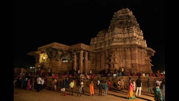 ರುದ್ರೇಶ್ವರ ದೇವಾಲಯ ಎಂಬುದು ನಿಜವಾದ ಹೆಸರು ರುದ್ರೇಶ್ವರ ದೇವಾಲಯ ಎಂಬುದು ನಿಜವಾದ ಹೆಸರು
