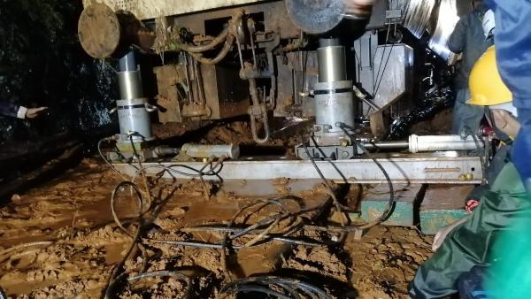 ಮುಂದಿನ ಅಪಾಯ ಉಹಿಸಿದರು