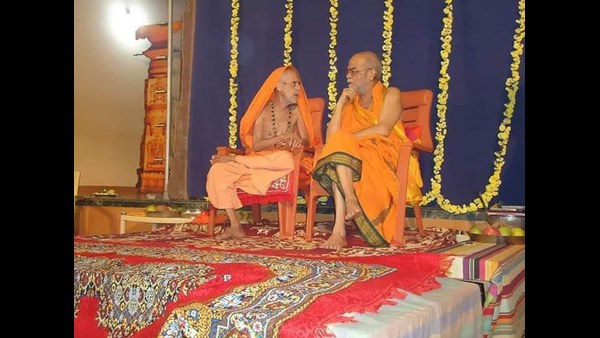  ಶ್ರೀಗಳು ಸಮಗ್ರ ಸಮಾಜದ ಒಂದು ಬಹುದೊಡ್ಡ ಆಸ್ತಿಯೆಂದರೆ ಅತಿಶಯೋಕ್ತಿಯಲ್ಲ