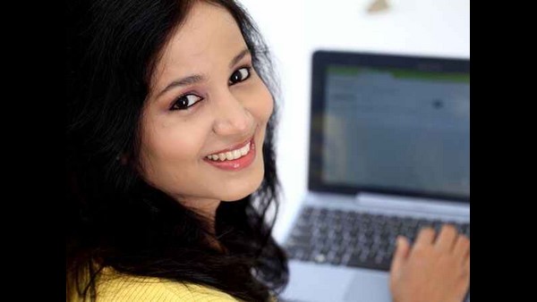  ಆರ್ಥಿಕವಾಗಿ ಹೆಣ್ಣು ಮಕ್ಕಳು ಈಗ ಸಬಲರಾಗಿರಲೇಬೇಕಿದೆ