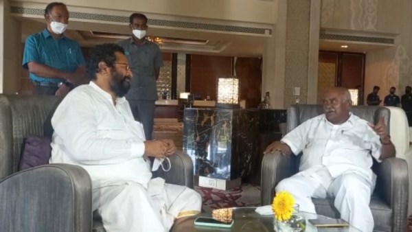 ವಿಶ್ವನಾಥ್, ಯತ್ನಾಳ್ ಗೌಪ್ಯ ಮಾತುಕತೆ