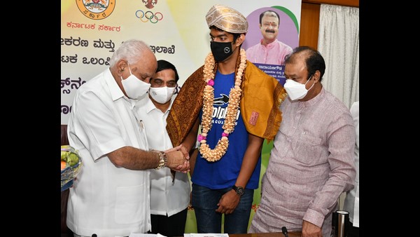 CM Yeddyurappa Wishes State Athletes Participating in Tokyo olympics
