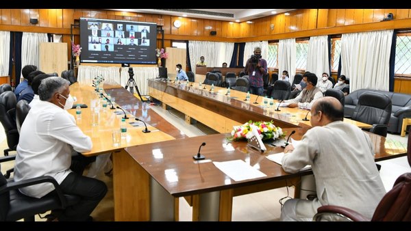 ಕರ್ನಾಟಕದ ಸಾಹಿತ್ಯ ಕ್ಷೇತ್ರದ ಕ್ರಾಂತಿ ಗಮನಾರ್ಹ